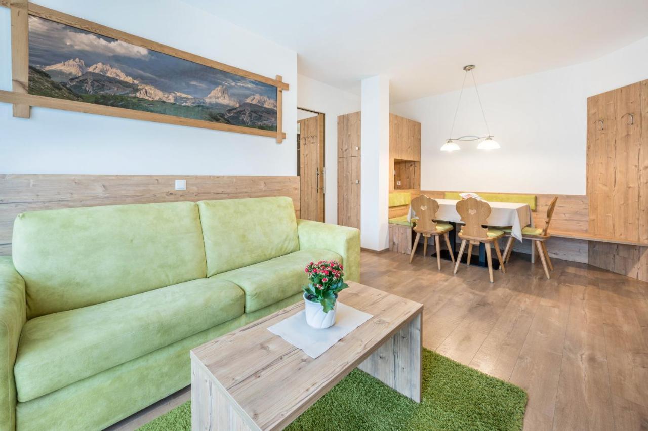 Haus Zur Vogelweide App 1 Appartement Toblach Buitenkant foto