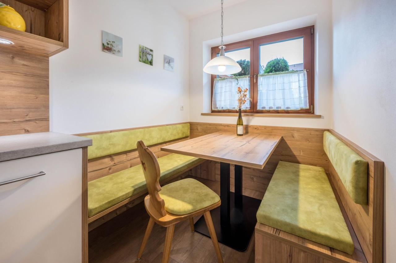 Haus Zur Vogelweide App 1 Appartement Toblach Buitenkant foto