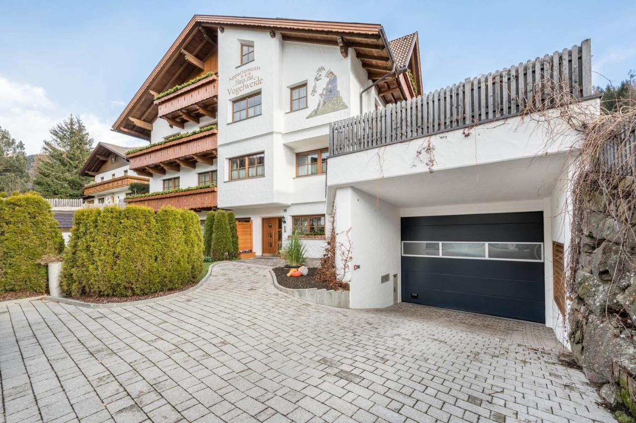 Haus Zur Vogelweide App 1 Appartement Toblach Buitenkant foto