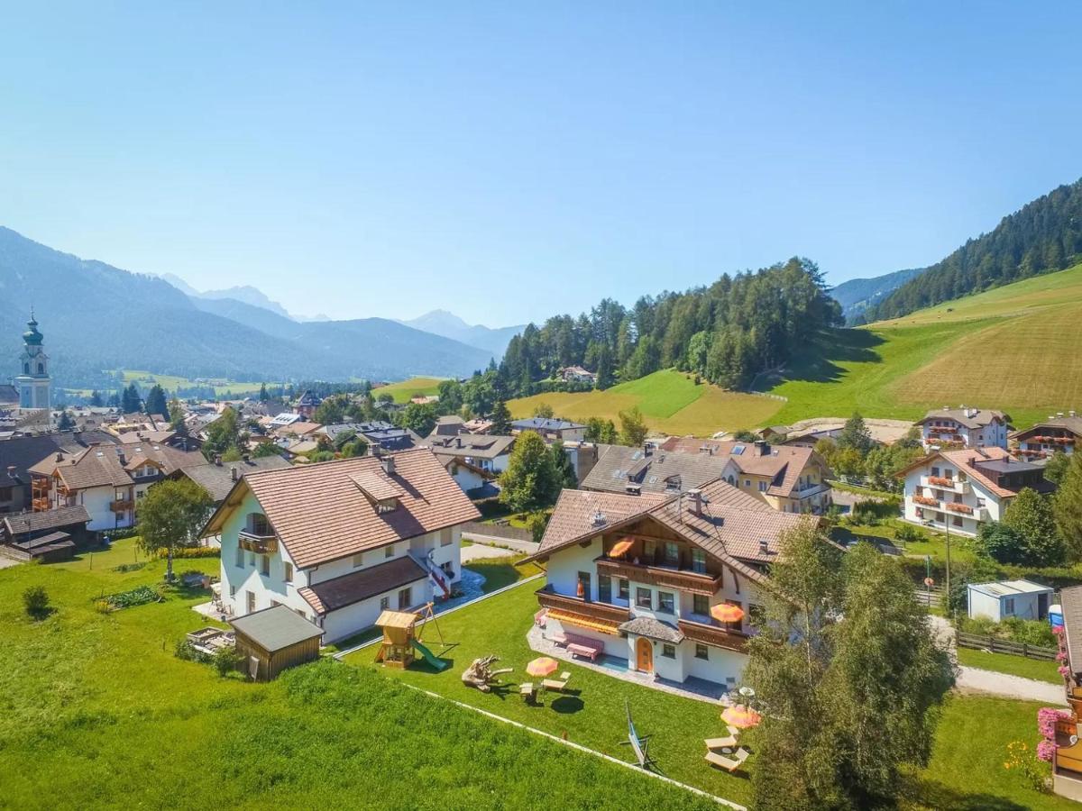 Haus Zur Vogelweide App 1 Appartement Toblach Buitenkant foto
